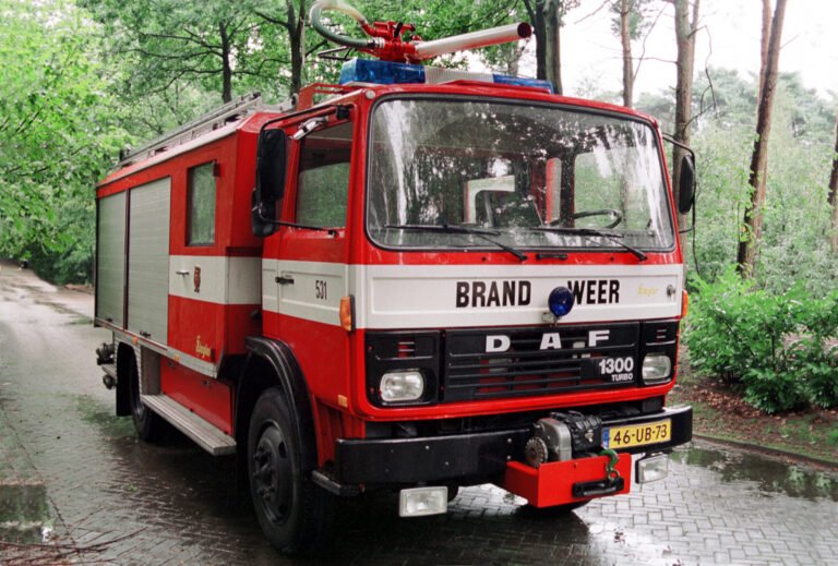 Eerste brandweerwagen